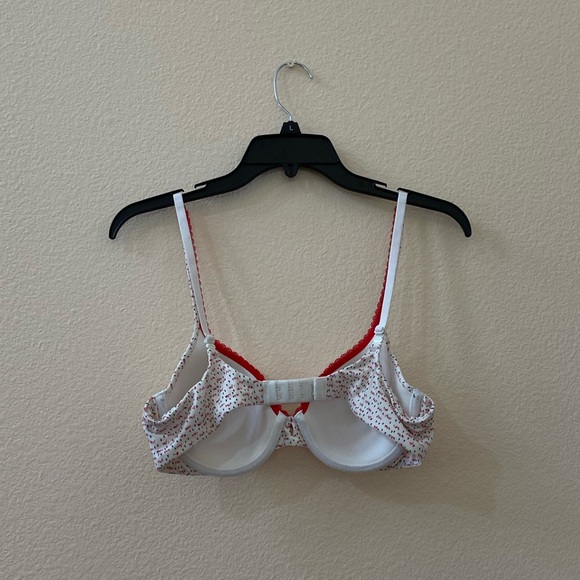 Body by Victoria Lined Perfect Coverage Bra - Picture 3 of 4